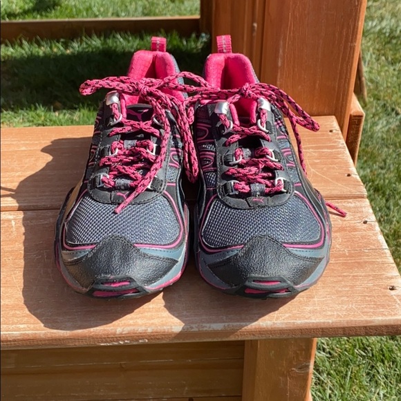 Puma Shoes - Picture 4 of 9